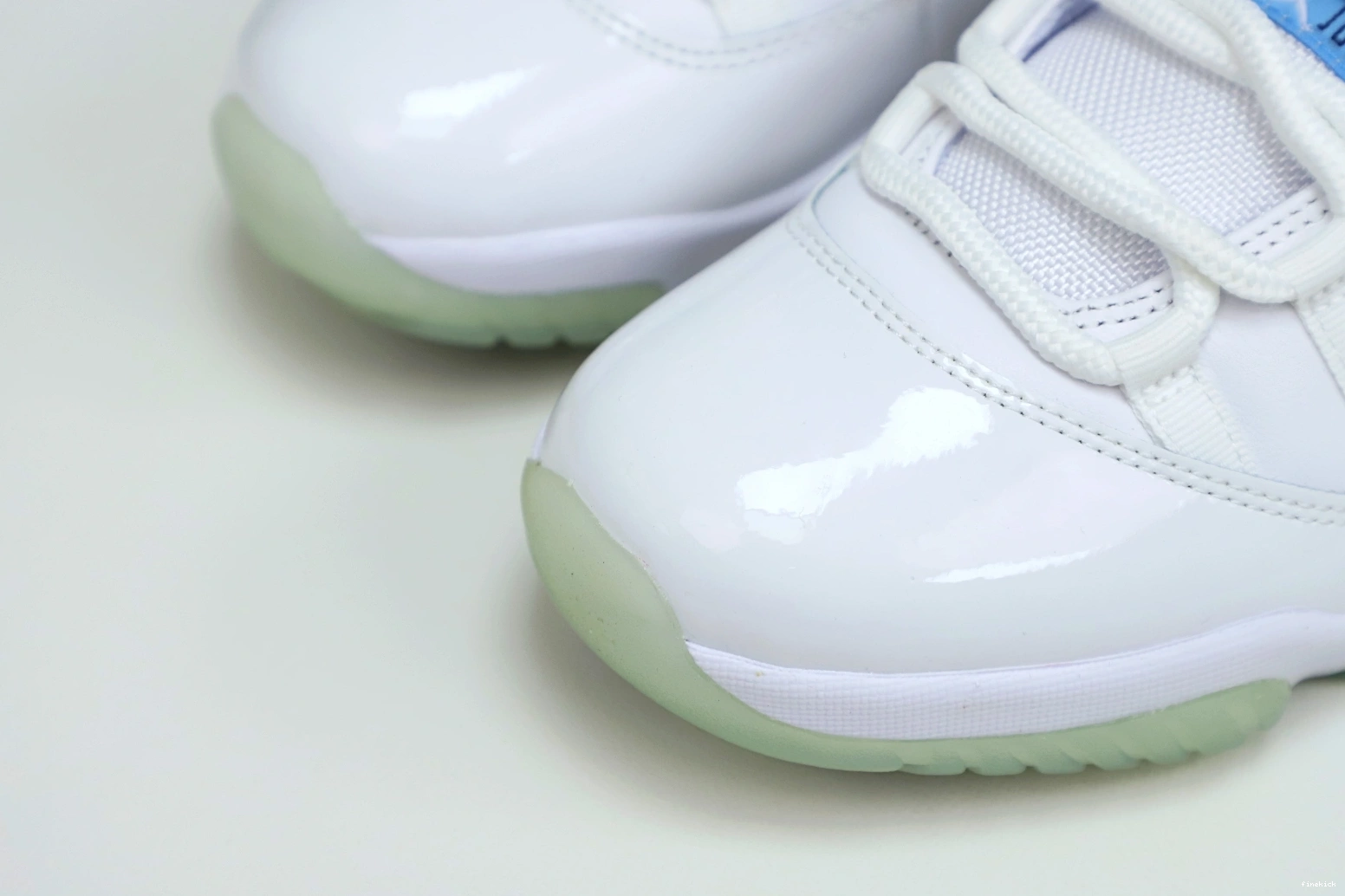 LOW JORDAN LEGEND AIR 11 BLUE RETRO 1014